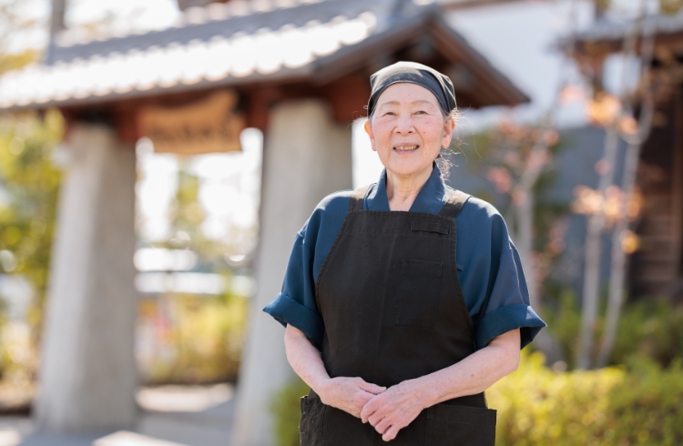 おせっかいであたたかい、憧れの背中を追い続けた45年の物語