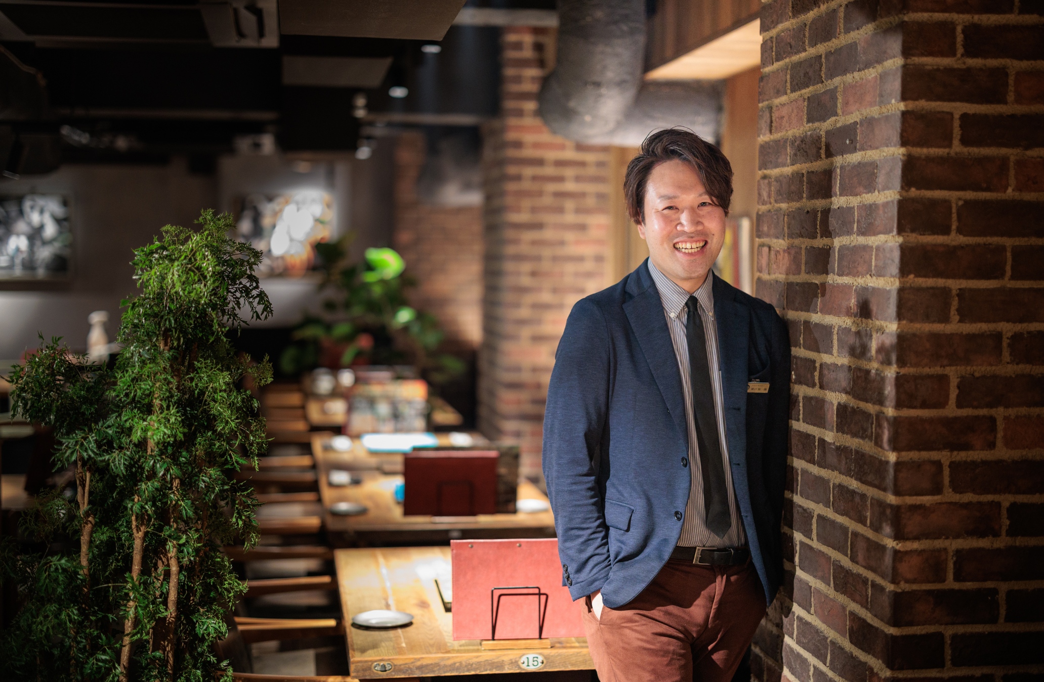 自ら「厳しい道」を選び、進んでいく。生涯を飲食に捧げるリーダーの覚悟